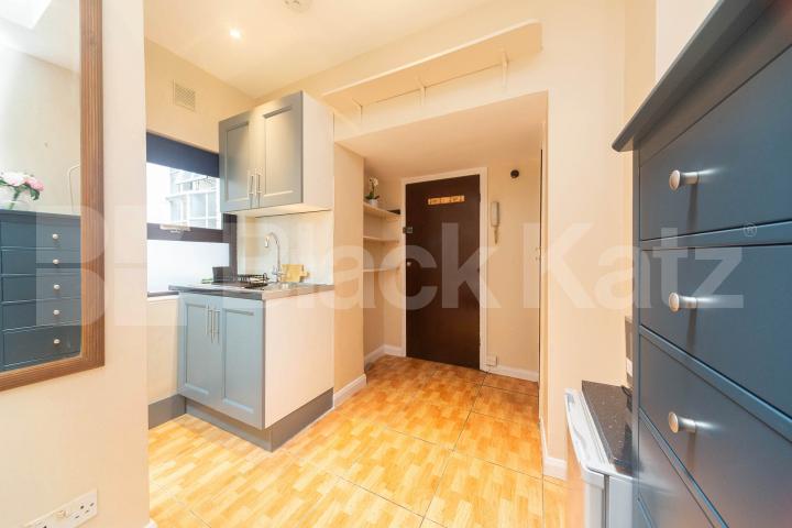 Superbly located studio in amazing location Inc. electricity Cranleigh Street, Camden